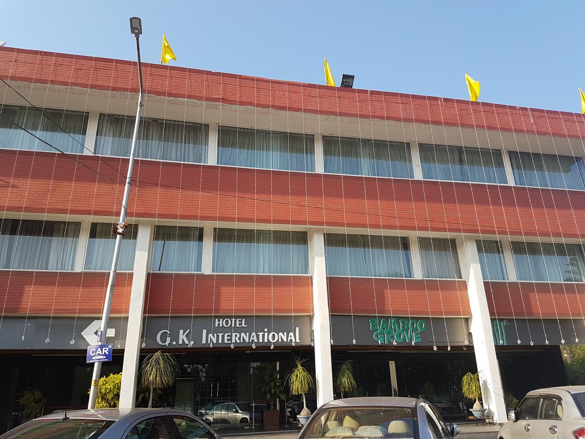 Hotel Gk International Chandīgarh Екстериор снимка