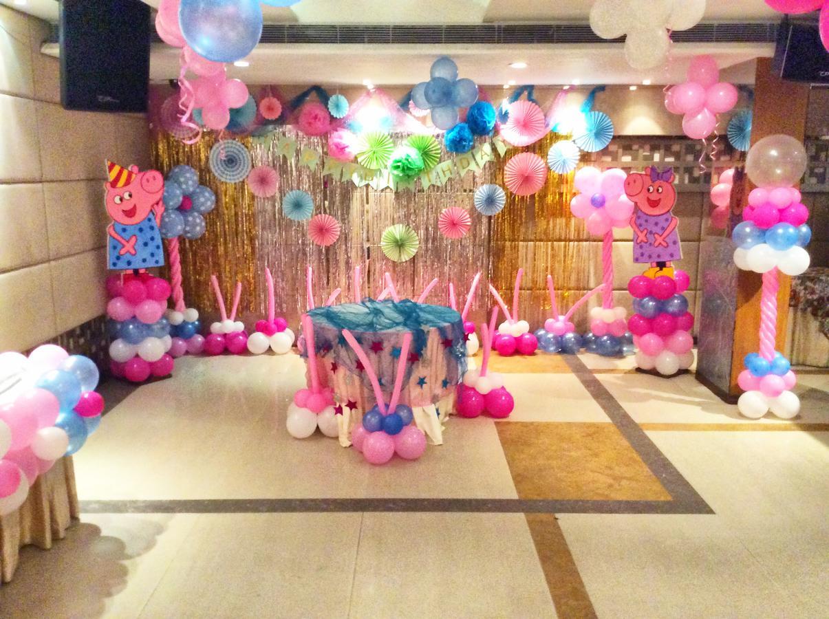 Hotel Gk International Chandīgarh Екстериор снимка